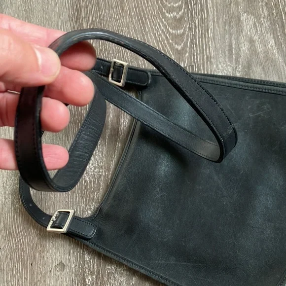 Coach - Picture 12 of 17